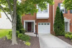 Brick townhouse with garage